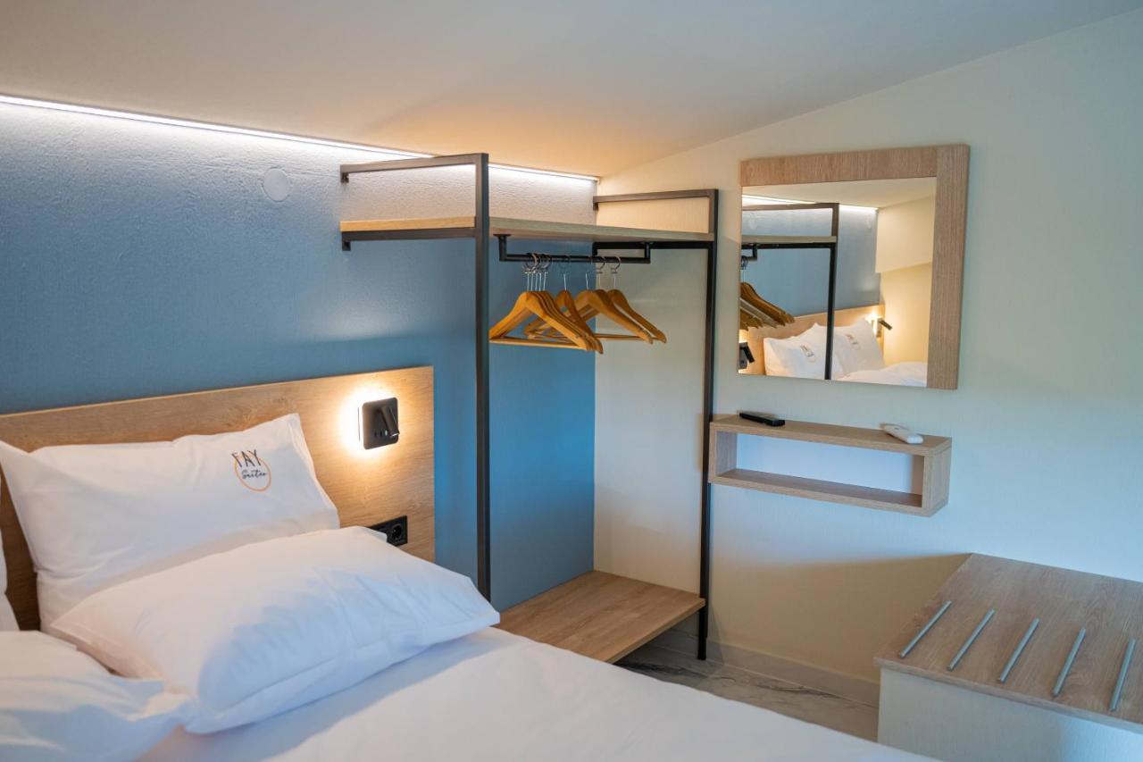 Fay Suites Flogita Exterior foto